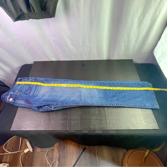 True Religion Classic Blue Jeans Ricky Straight Leg Size 32 - Picture 11 of 15